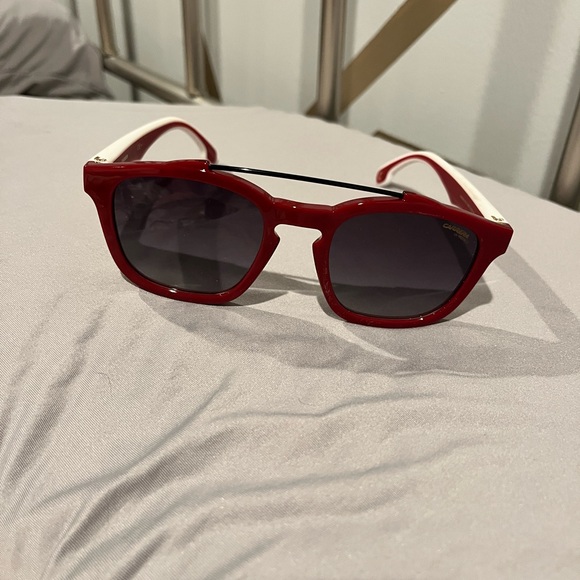 Designer Sunglasses - Picture 4 of 8